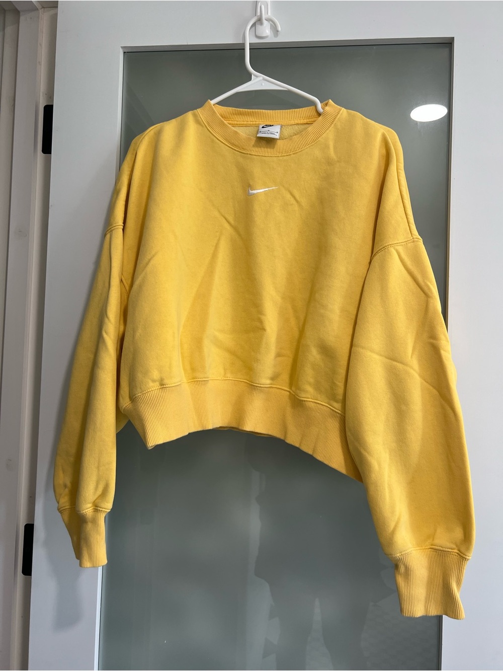 Nike Cropped Oversized Sweatshirt